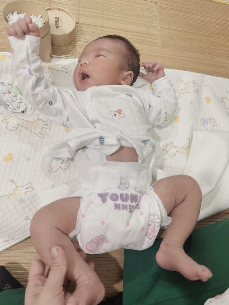 Size bỉm Young NB S M -M L XL XXL XXXL cho bé